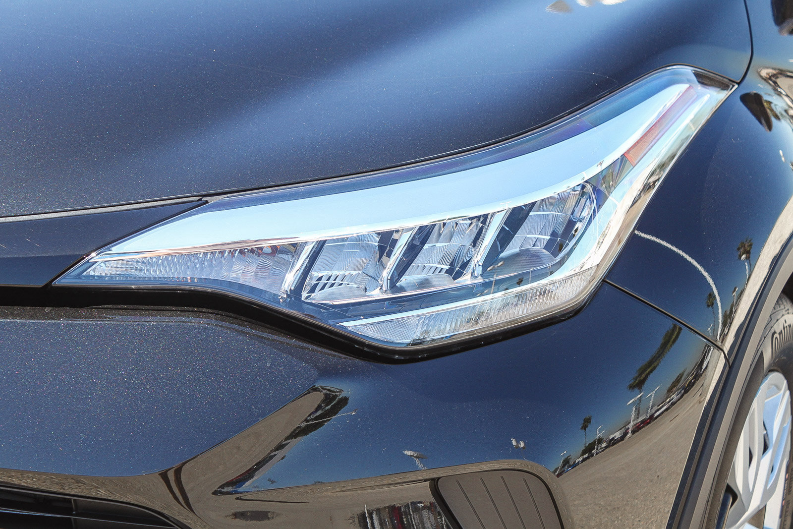 Used 2021 Toyota C-HR LE image 5