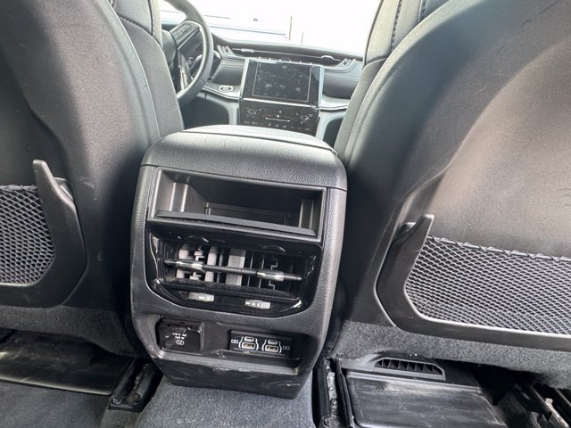 Used 2023 Jeep Grand Cherokee Altitude AWD/4WD image 35
