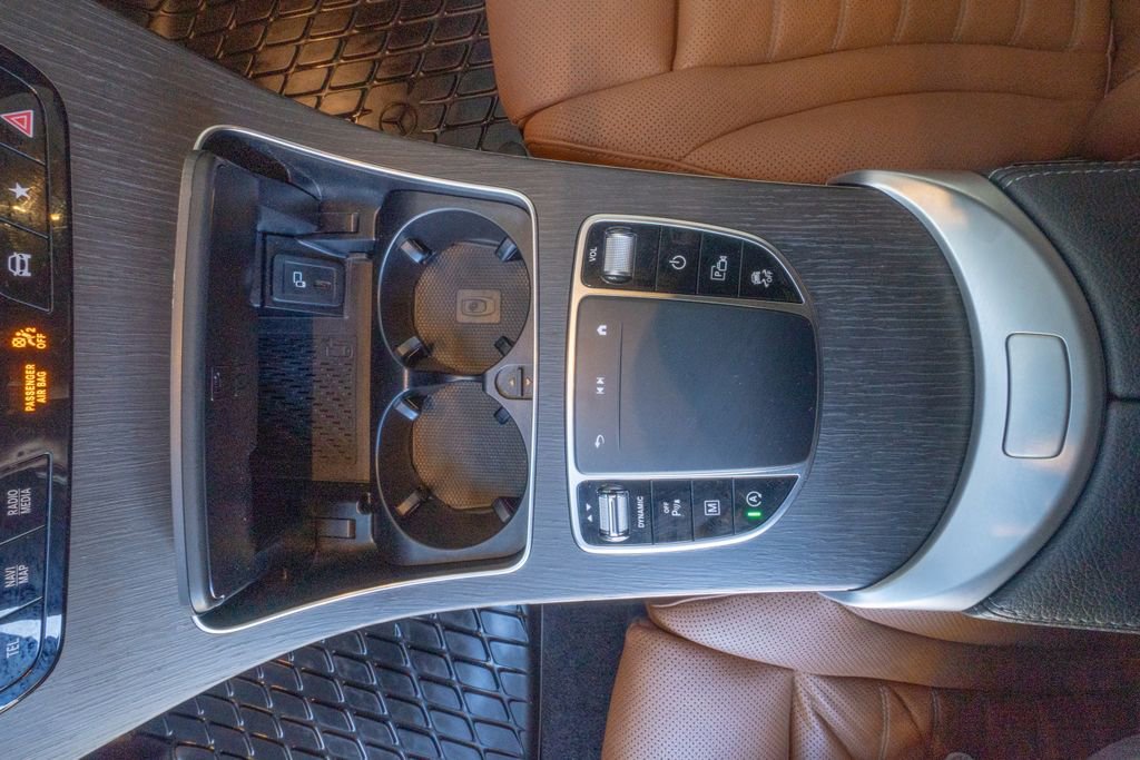 Used 2023 Mercedes-Benz GLC 300 4MATIC Coupe image 10