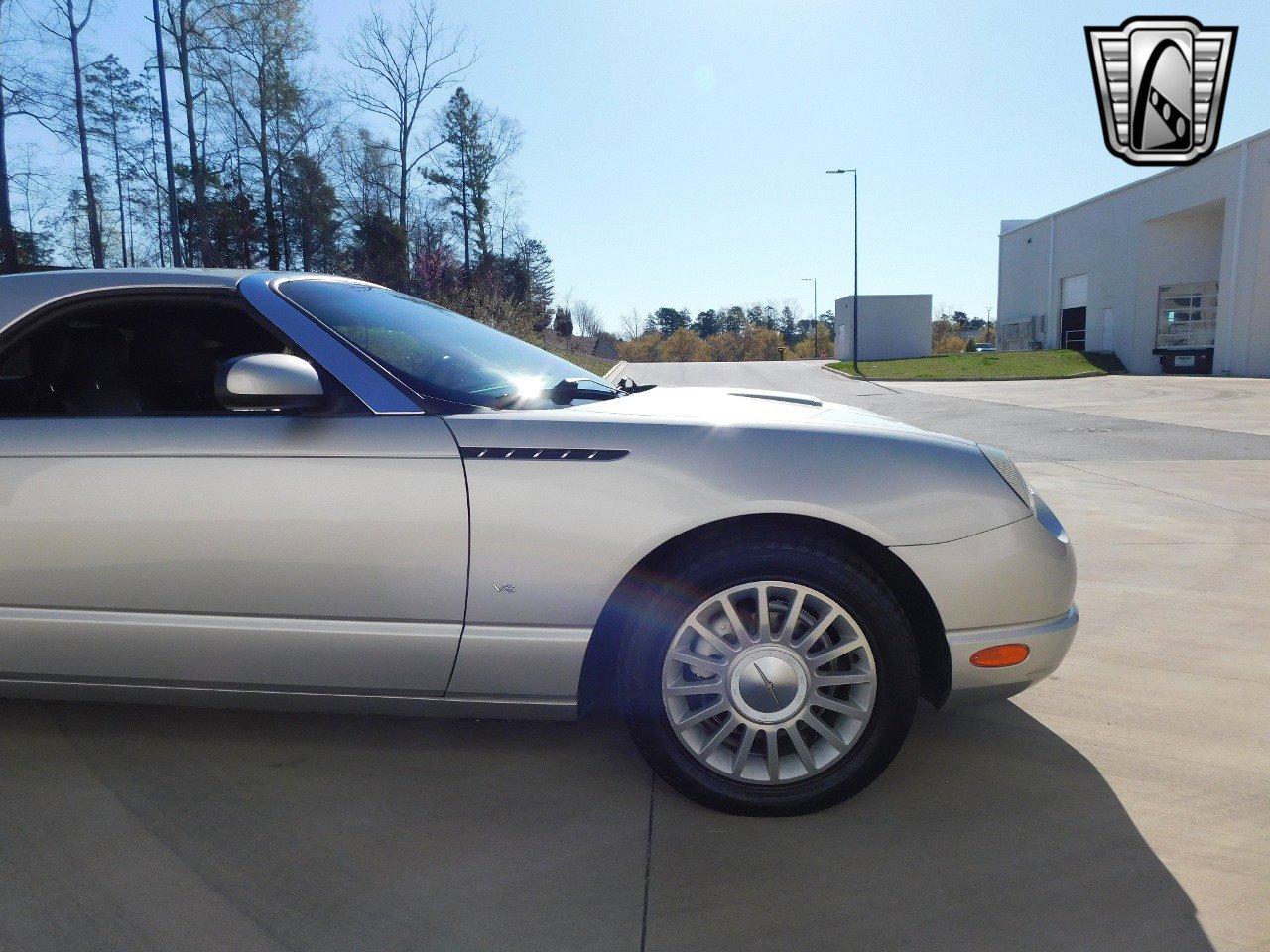 Used 2004 Ford Thunderbird image 13