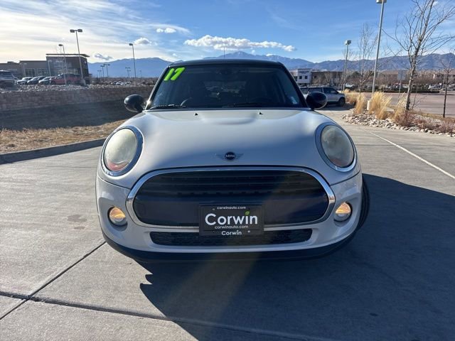 Used 2017 MINI Cooper 4-Door Hardtop image 17