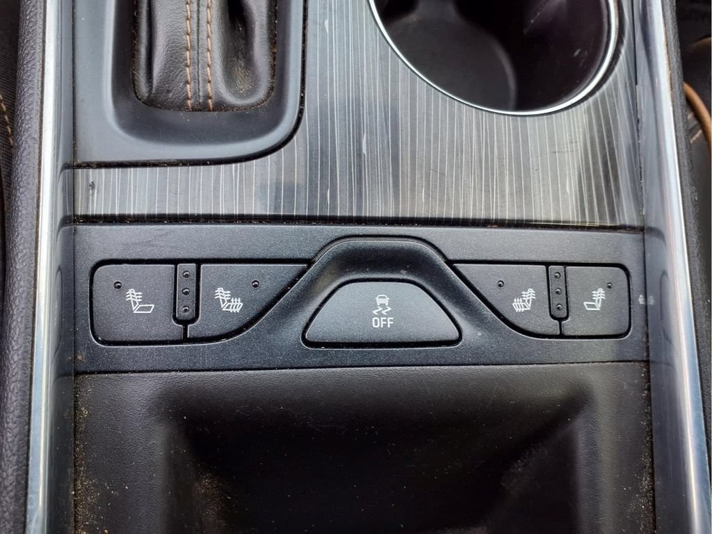 Used 2016 Chevrolet Impala LTZ FWD image 13