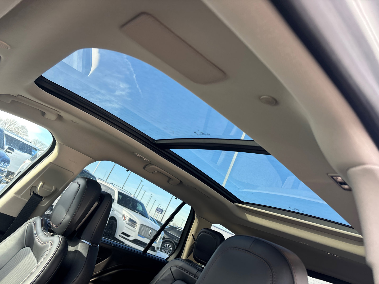 Used 2020 Lincoln Aviator Grand Touring w/ Equipment Group 302A image 25