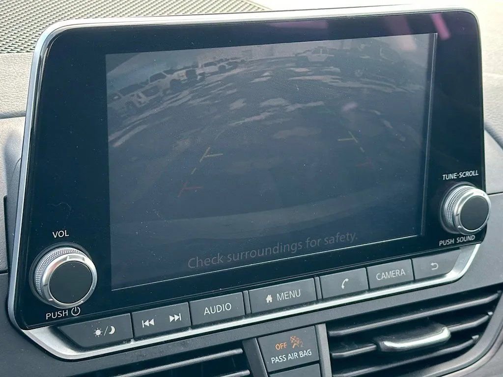 Used 2024 Nissan Altima 2.5 SV image 26