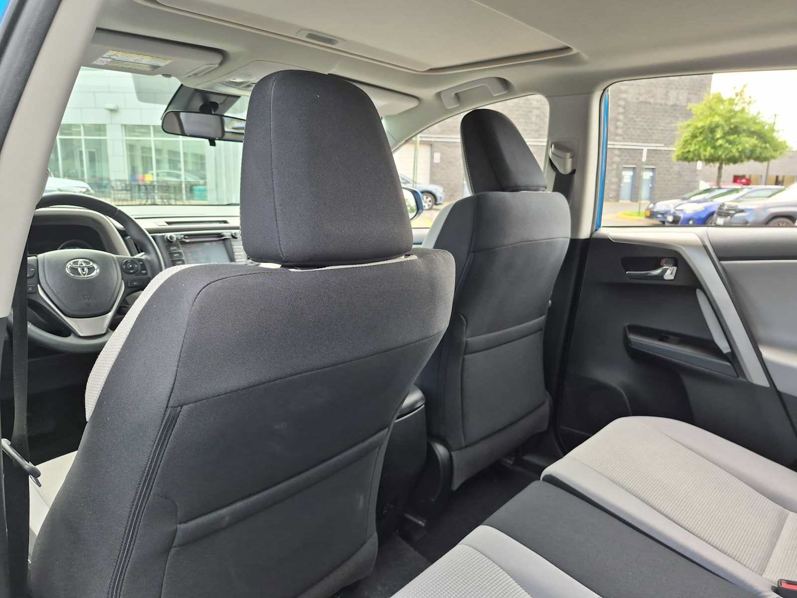 Used 2018 Toyota RAV4 XLE w/ Plus Extra Value Package FWD image 17