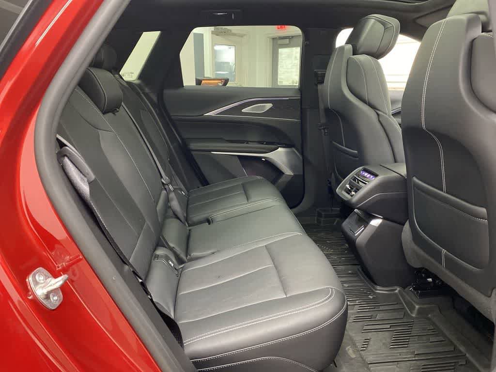 Certified 2024 Cadillac Lyriq Luxury w/ LPO, Floor Liner Package AWD/4WD image 19