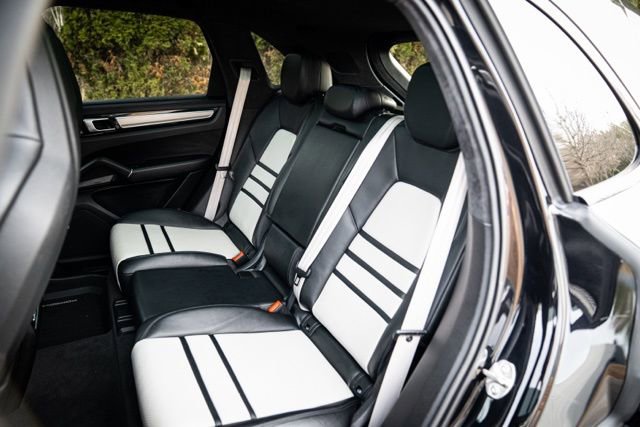 Used 2021 Porsche Cayenne GTS image 41