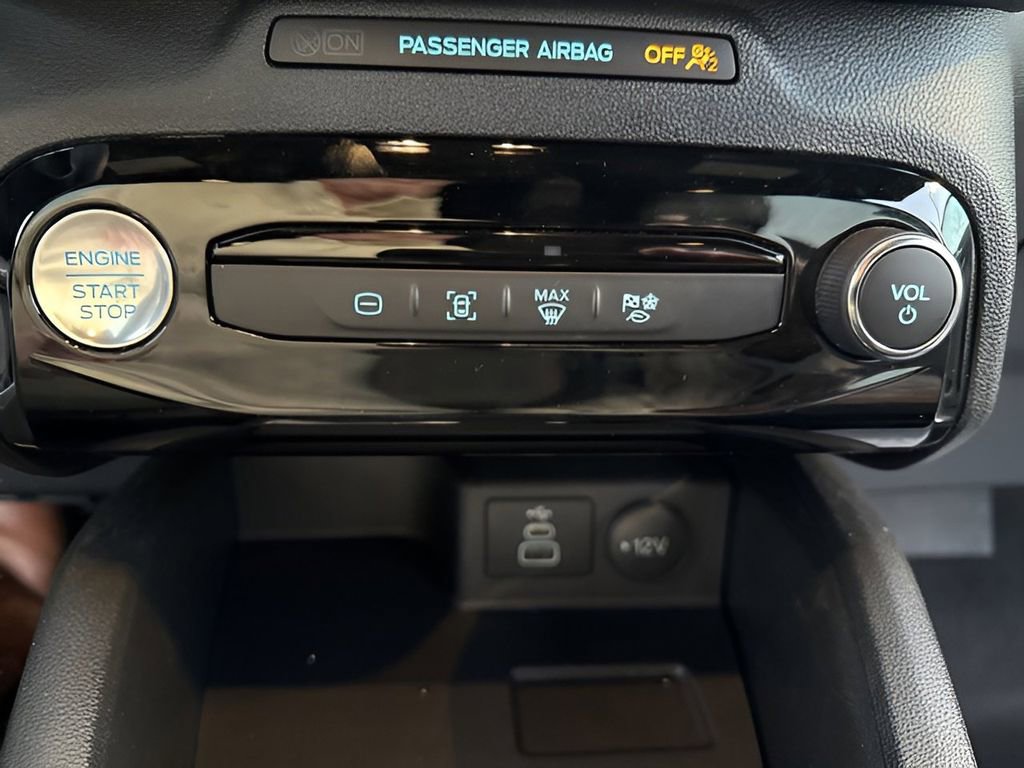 Used 2025 Ford Escape ST-Line w/ Equipment Group 301A image 15