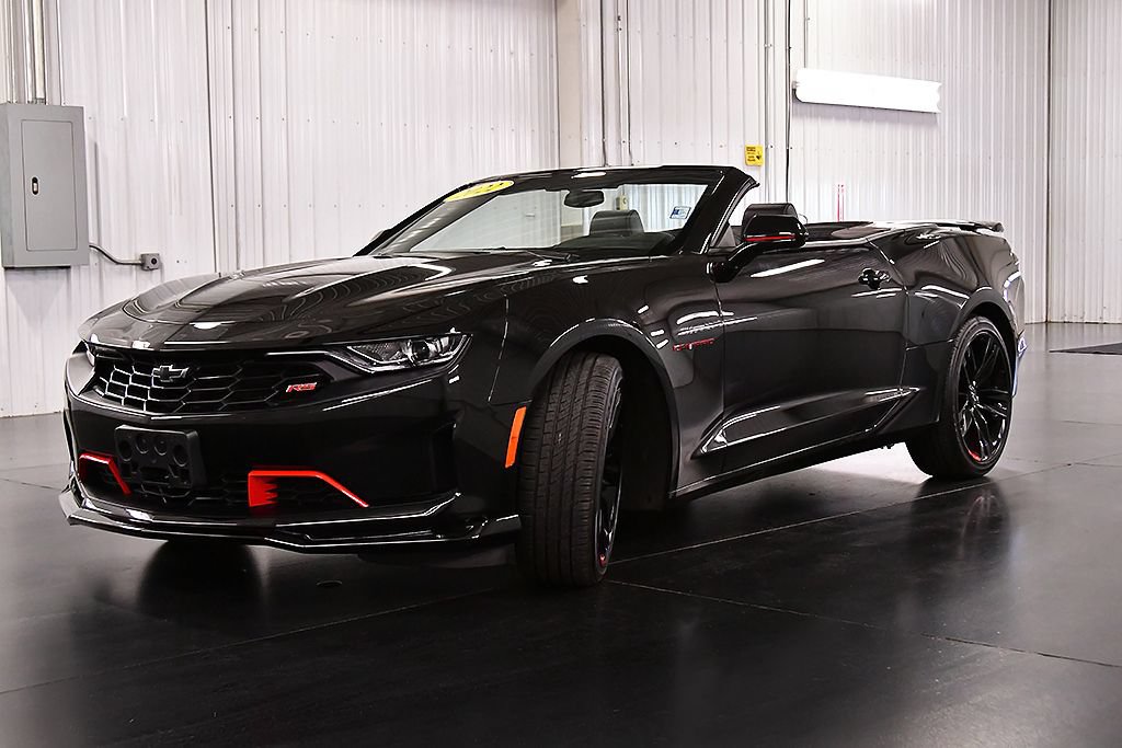 Used 2022 Chevrolet Camaro LT w/ Redline Edition RWD image 3