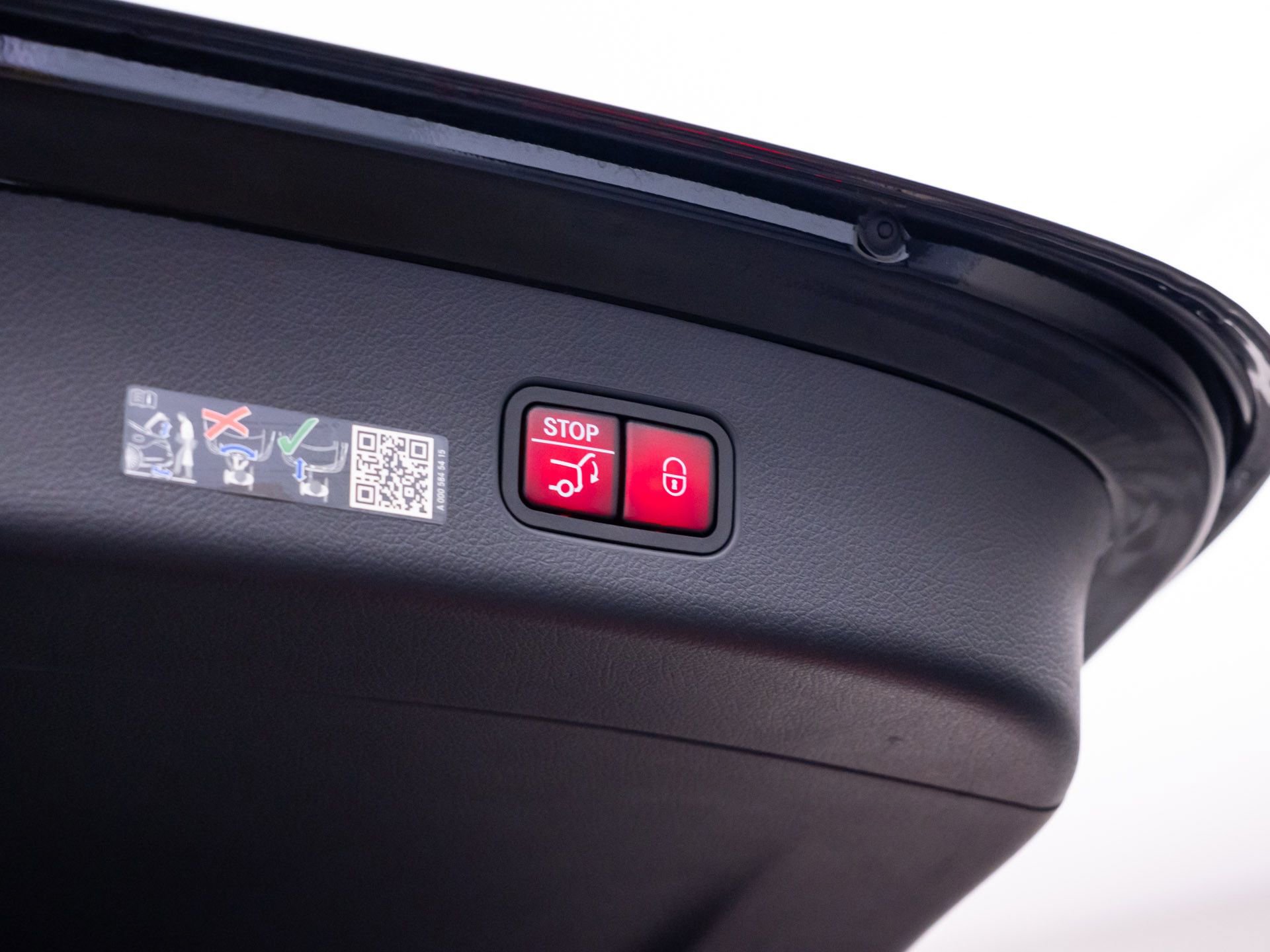 Used 2024 Mercedes-Benz GLC 300 4MATIC image 34