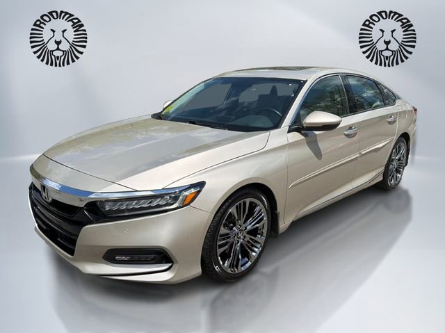 Used 2018 Honda Accord Touring image 1