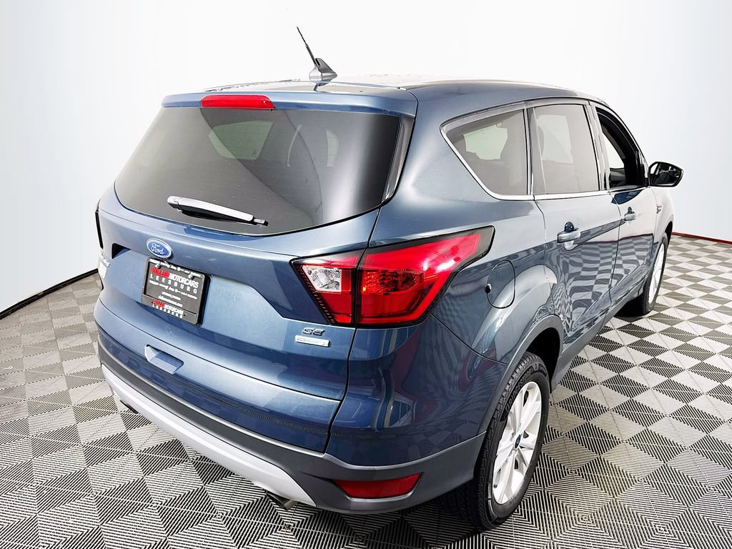 Used 2019 Ford Escape SE FWD image 7