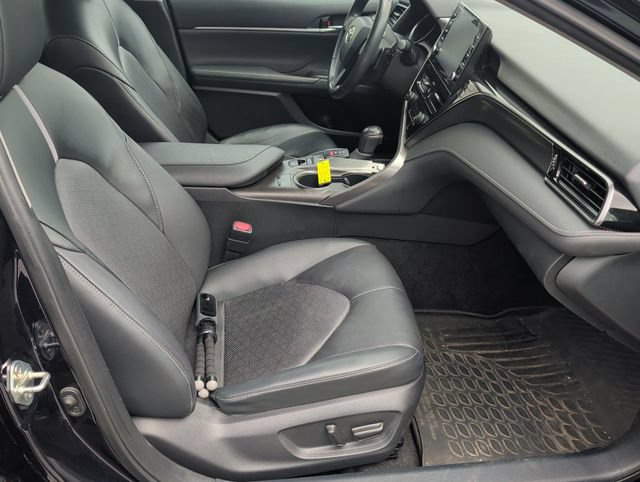 Used 2022 Toyota Camry XSE FWD image 29