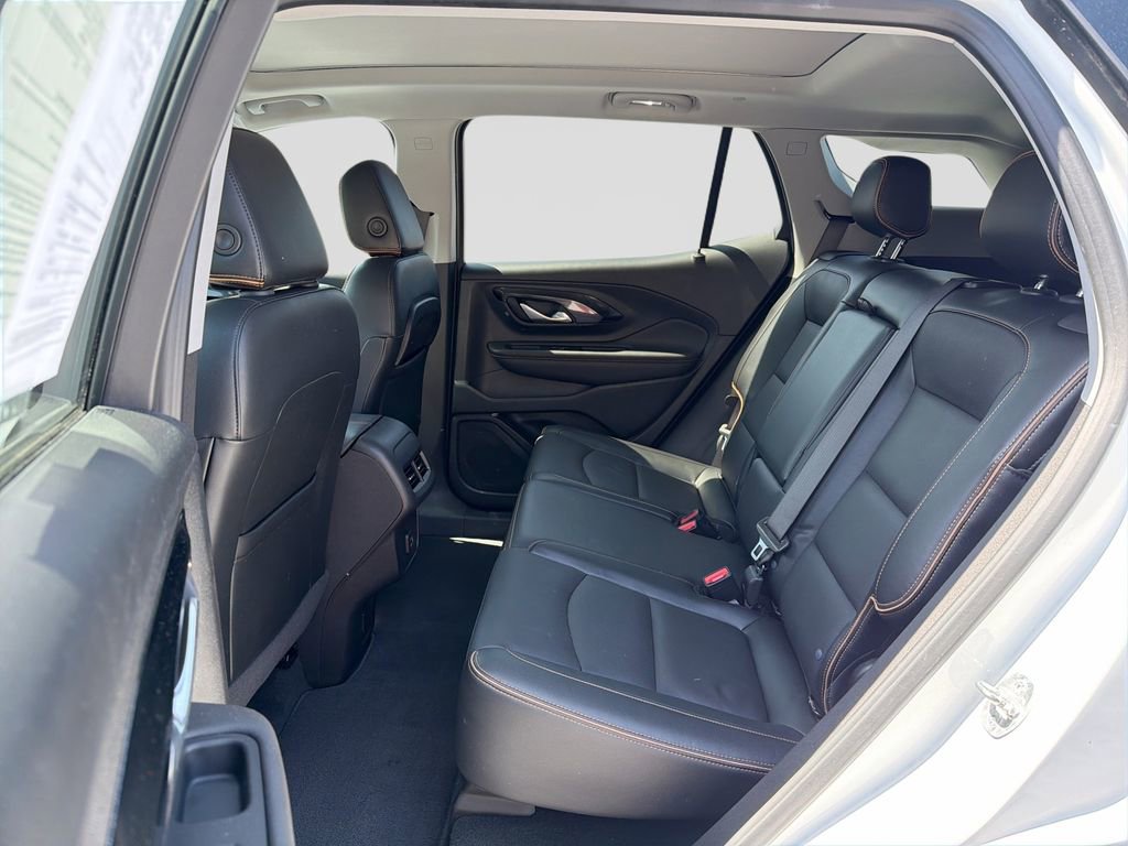 Used 2023 GMC Terrain AT4 image 31
