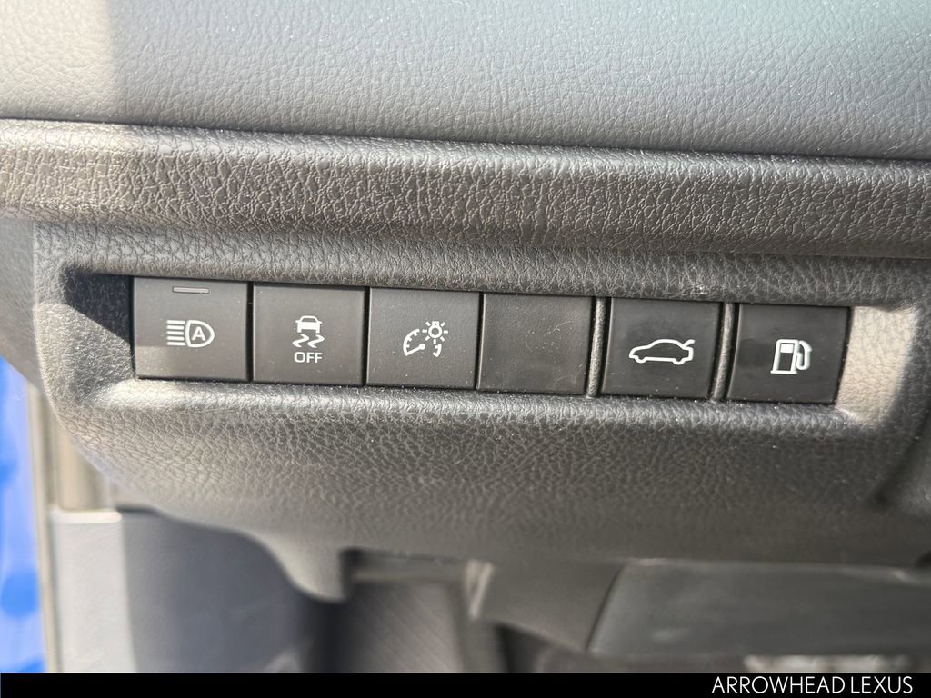 Used 2025 Toyota Camry XSE FWD image 24