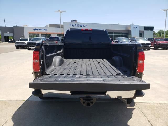 Used 2019 GMC Sierra 3500 SLT AWD/4WD image 6