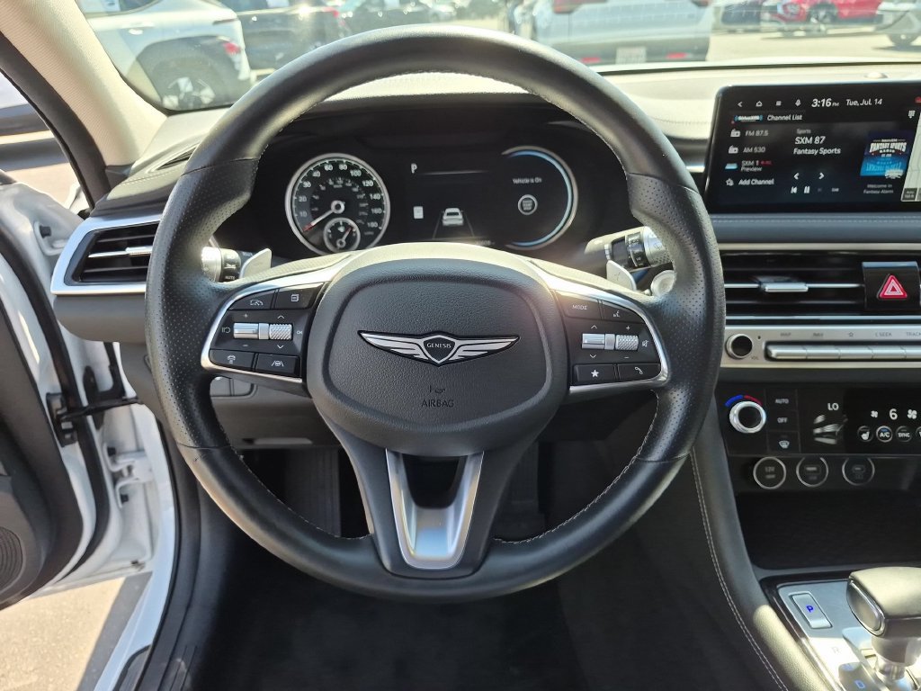 Used 2025 Genesis G70 2.5T RWD image 23