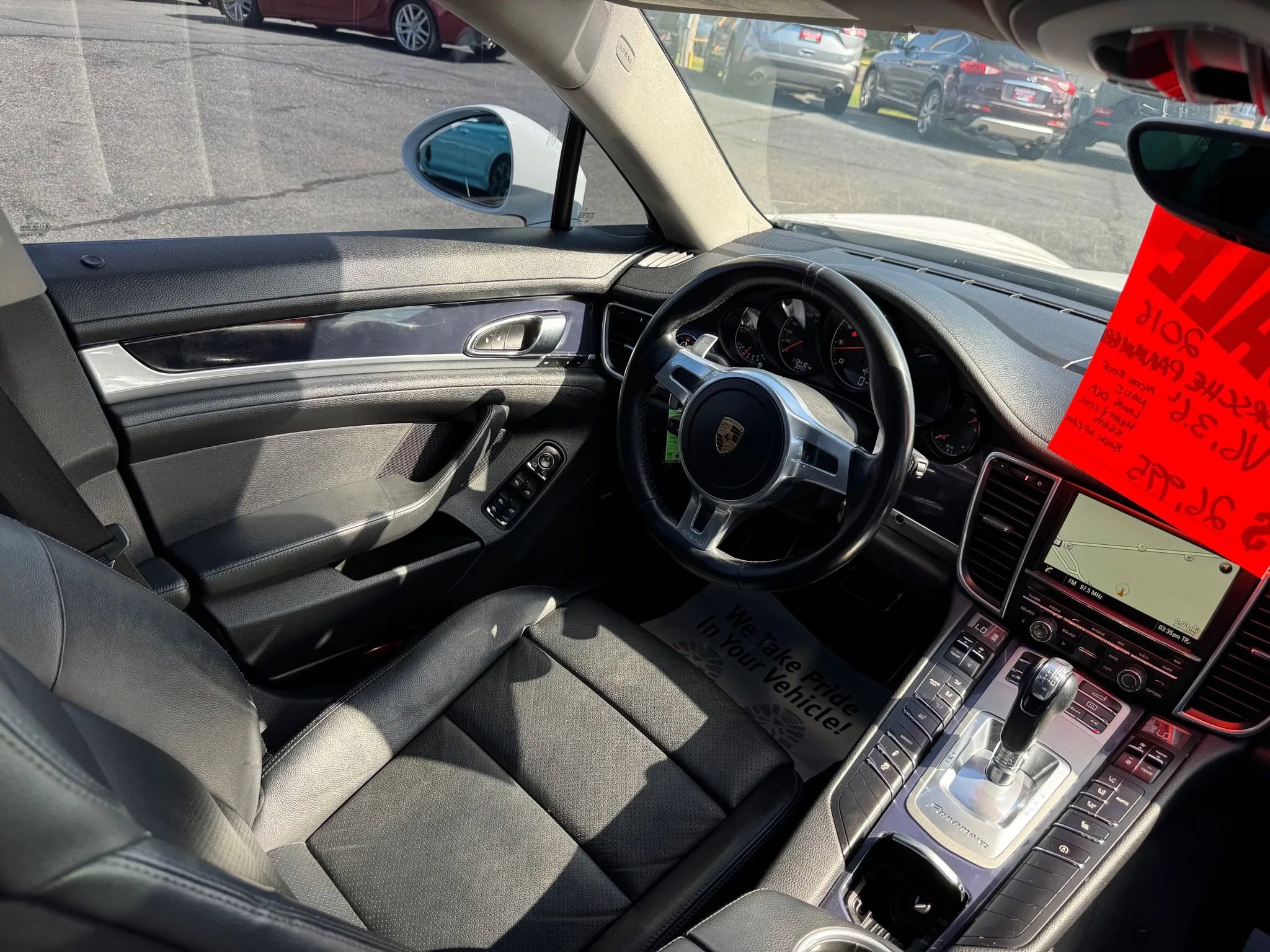 Used 2016 Porsche Panamera image 24