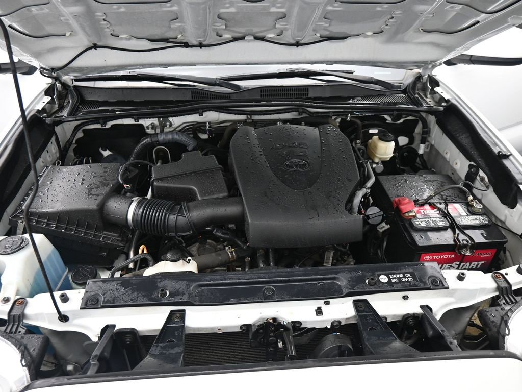 Used 2017 Toyota Tacoma SR5 w/ Tow Package image 14