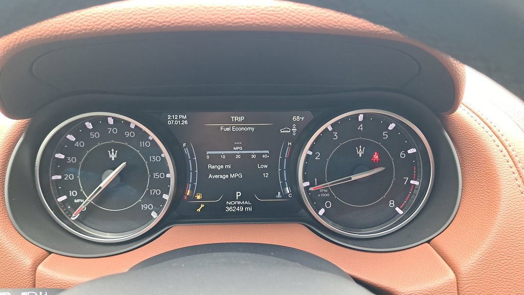 Used 2022 Maserati Levante GT AWD/4WD image 19