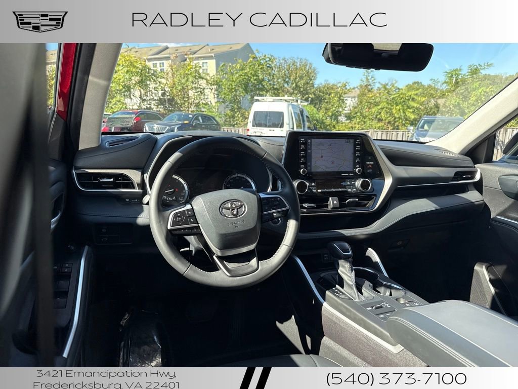 Used 2022 Toyota Highlander XLE image 24