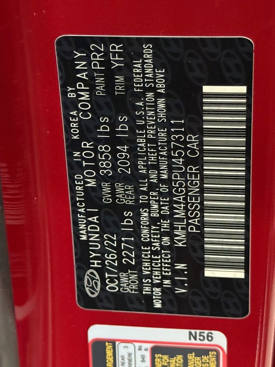 Used 2023 Hyundai Elantra SEL image 37