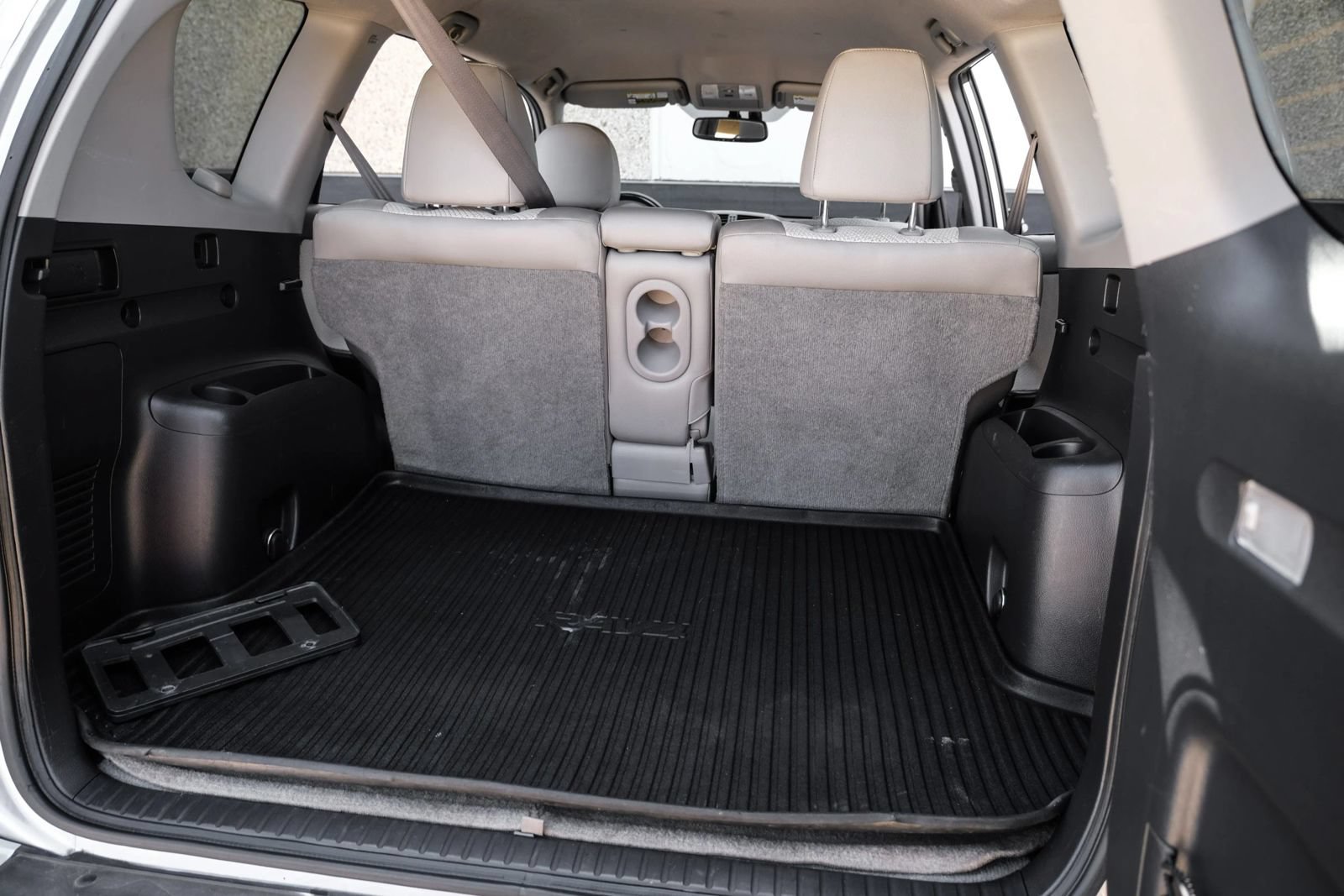 Used 2014 Toyota RAV4 EV FWD image 51