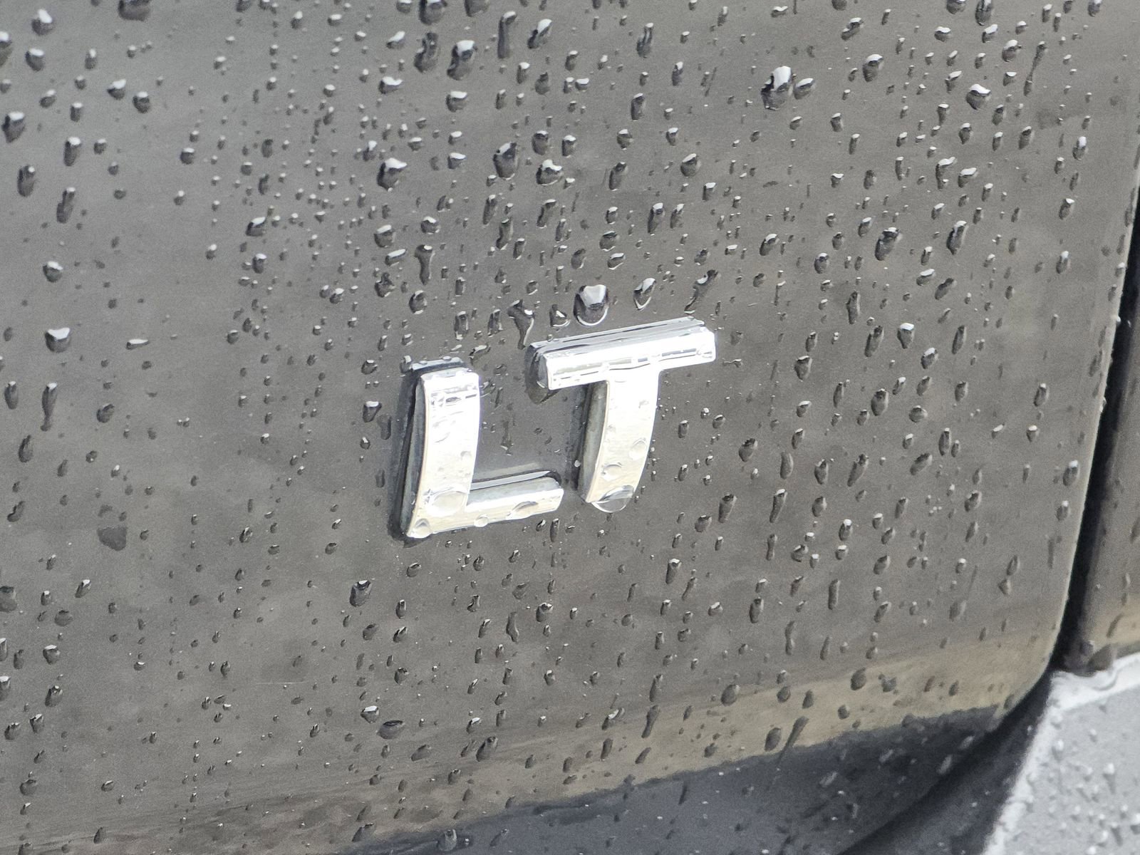 Used 2023 Chevrolet Traverse LT image 9