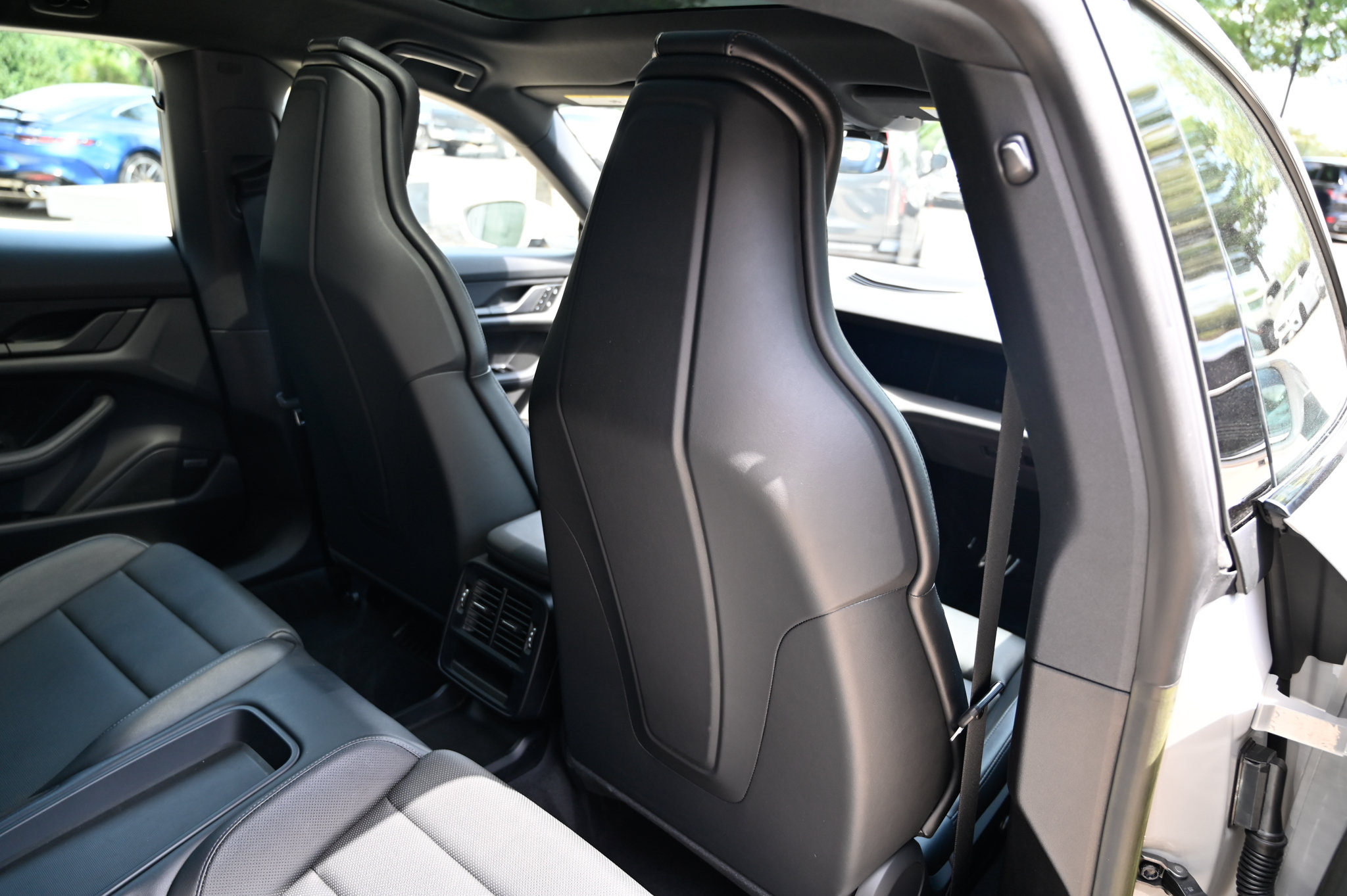 Used 2023 Porsche Taycan 4S AWD/4WD image 48