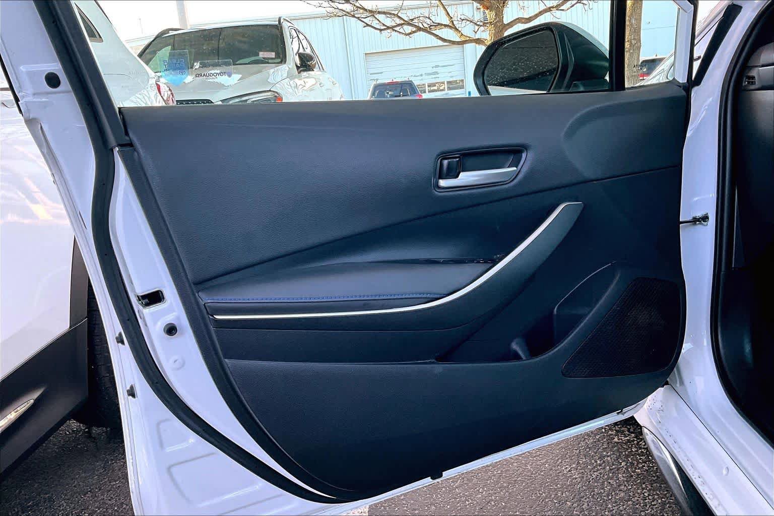 Used 2022 Toyota Corolla SE image 22