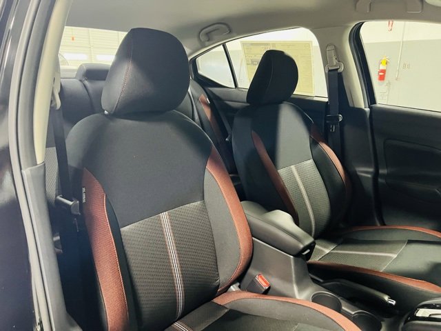 New 2025 Nissan Versa SR w/ Trunk Package image 32