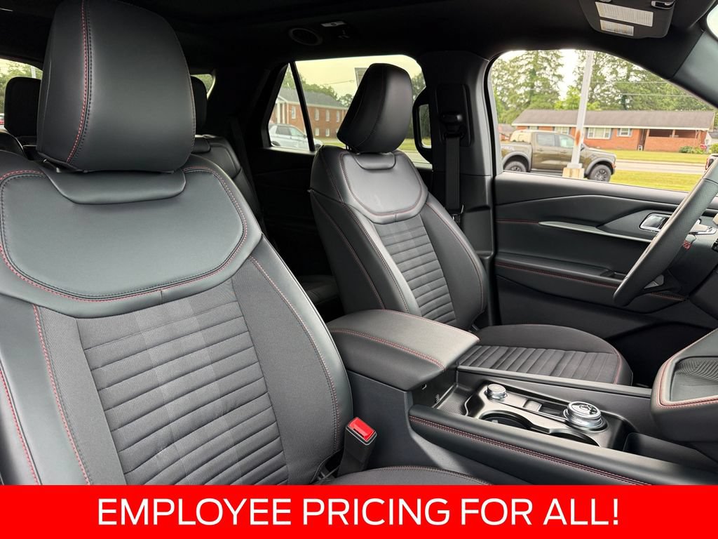 New 2026 Ford Explorer ST-Line w/ ST-Line Street Pack AWD/4WD image 18