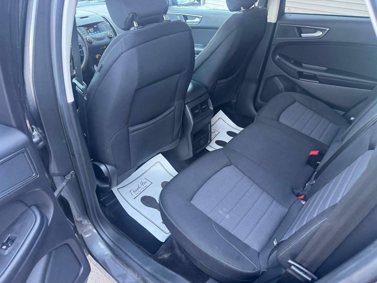 Used 2018 Ford Edge SE image 10