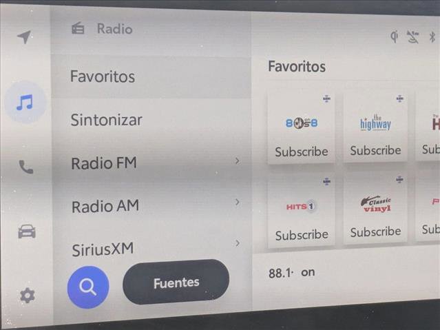 Used 2025 Toyota Corolla Cross XLE w/ Convenience Package image 14