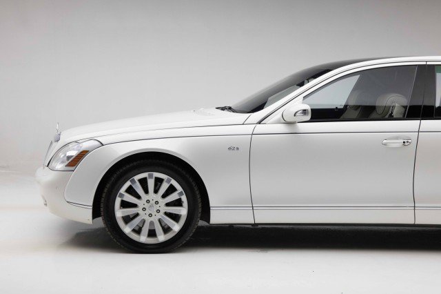 Used 2009 Maybach 62 S RWD image 17