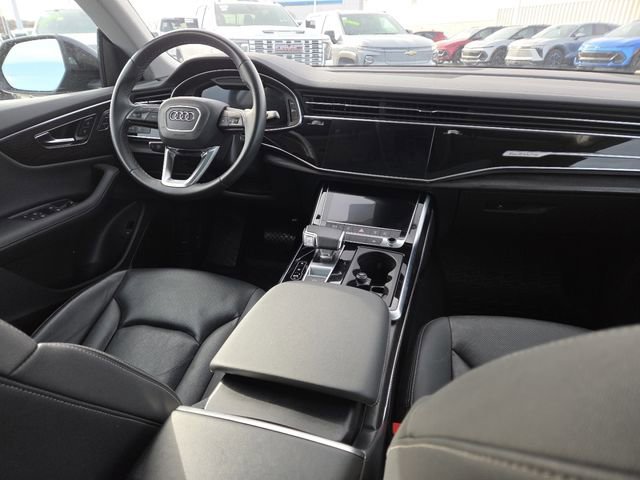 Used 2023 Audi Q8 Premium Plus image 30