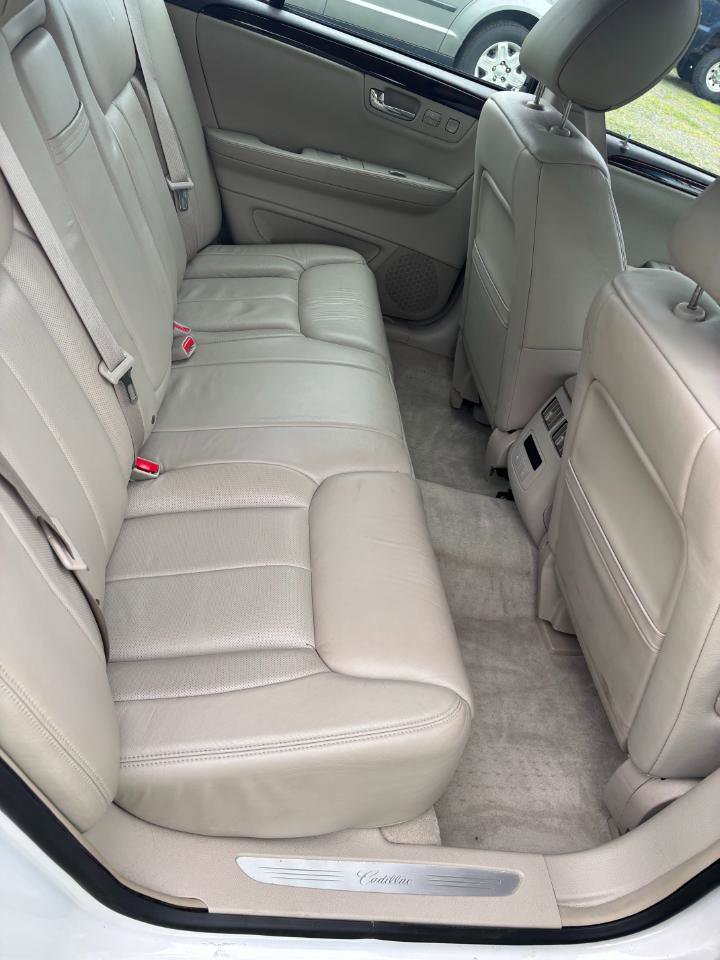 Used 2010 Cadillac DTS Premium w/ Driver Awareness Package FWD image 22