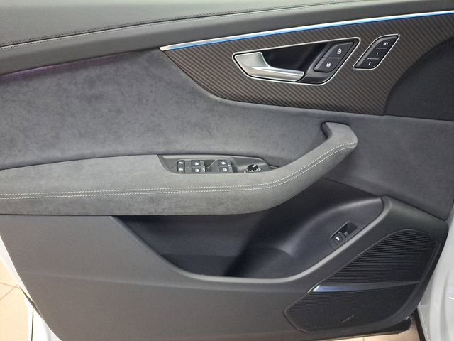 New 2026 Audi RS Q8 performance AWD/4WD image 18