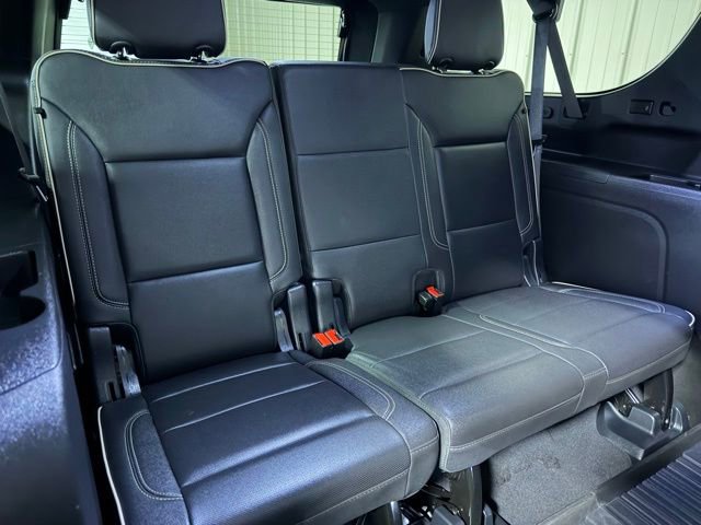 Used 2023 GMC Yukon XL SLT w/ SLT Premium Package AWD/4WD image 24