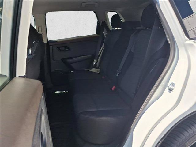 Used 2022 Nissan Rogue S AWD/4WD image 17