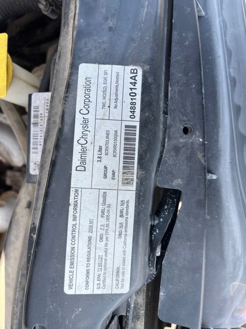 Used 2008 Dodge Grand Caravan SXT w/ Entertainment Group 2 FWD image 27