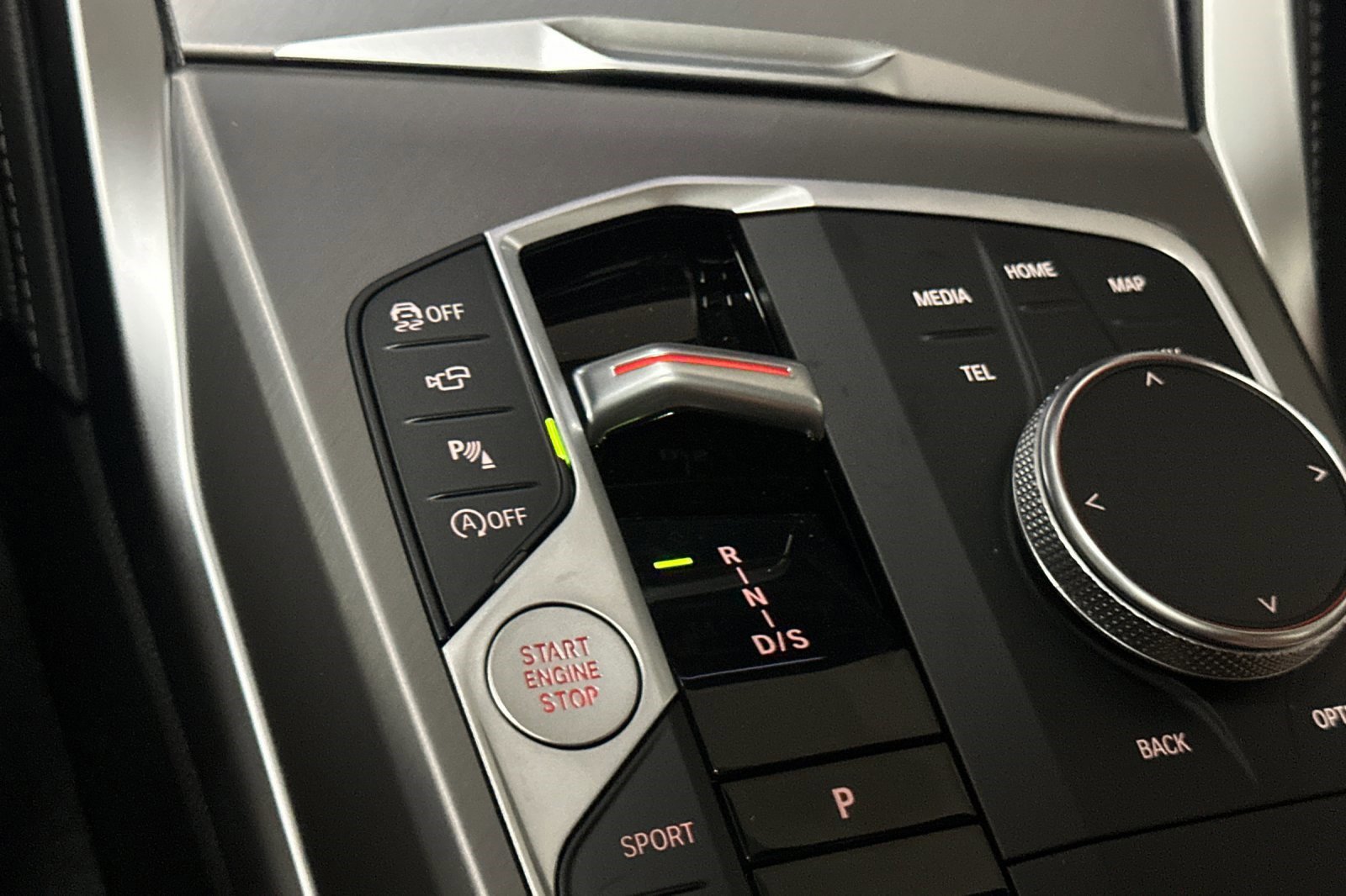 Used 2025 BMW 230i Coupe w/ M Sport Package image 24