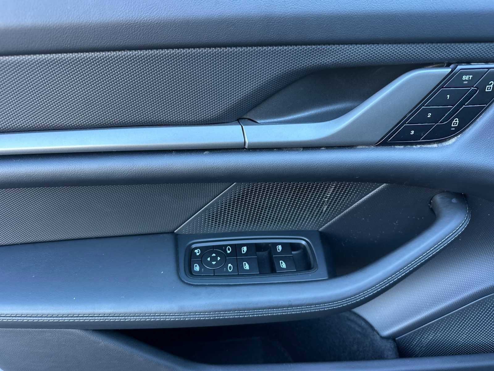 New 2025 Porsche Taycan 4S image 12