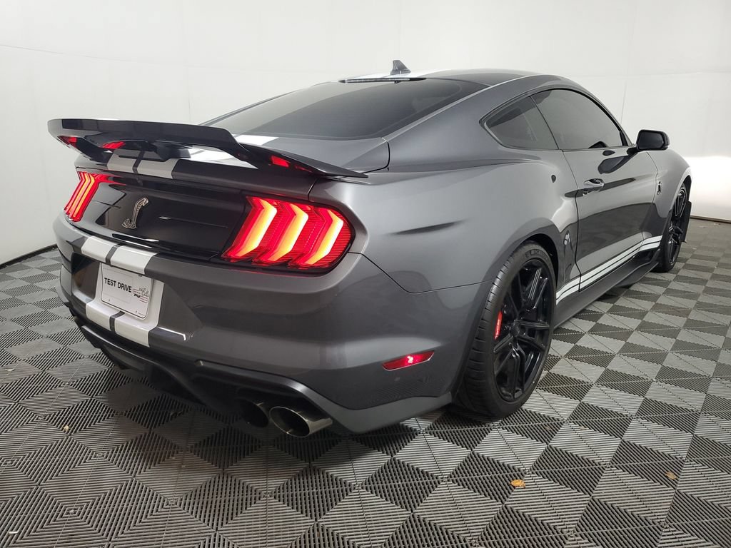 Used 2021 Ford Mustang Shelby GT500 w/ Technology Package RWD image 6
