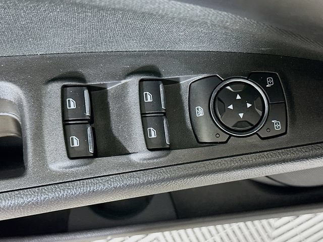 Used 2020 Ford Fusion SE FWD image 22