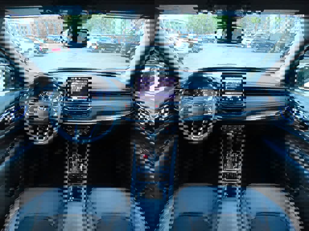 Used 2024 Jeep Compass Trailhawk image 19