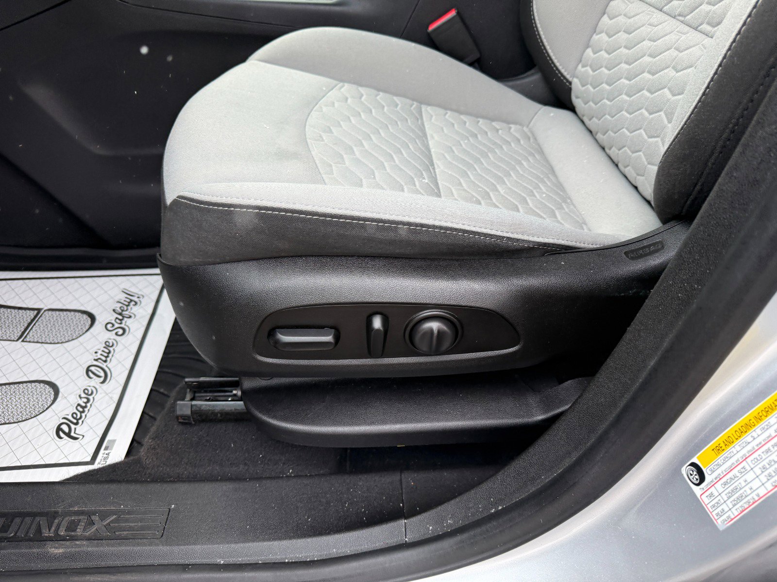 Used 2019 Chevrolet Equinox LT image 23