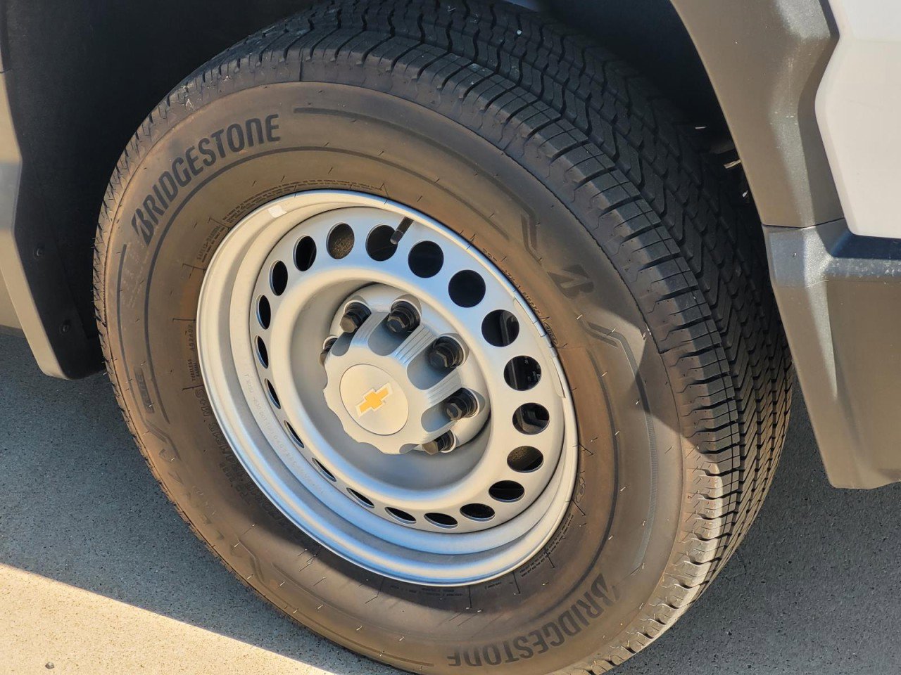 New 2025 Chevrolet Silverado EV W/T image 5