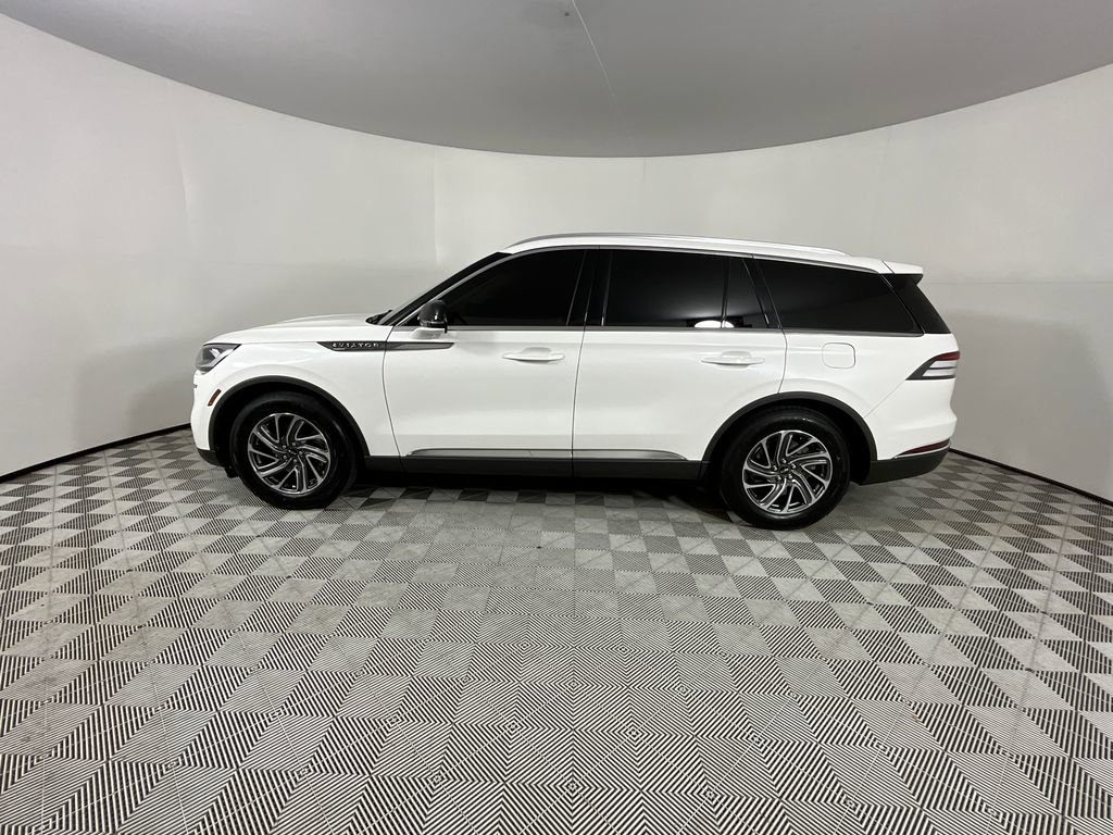 Used 2021 Lincoln Aviator 2WD image 2