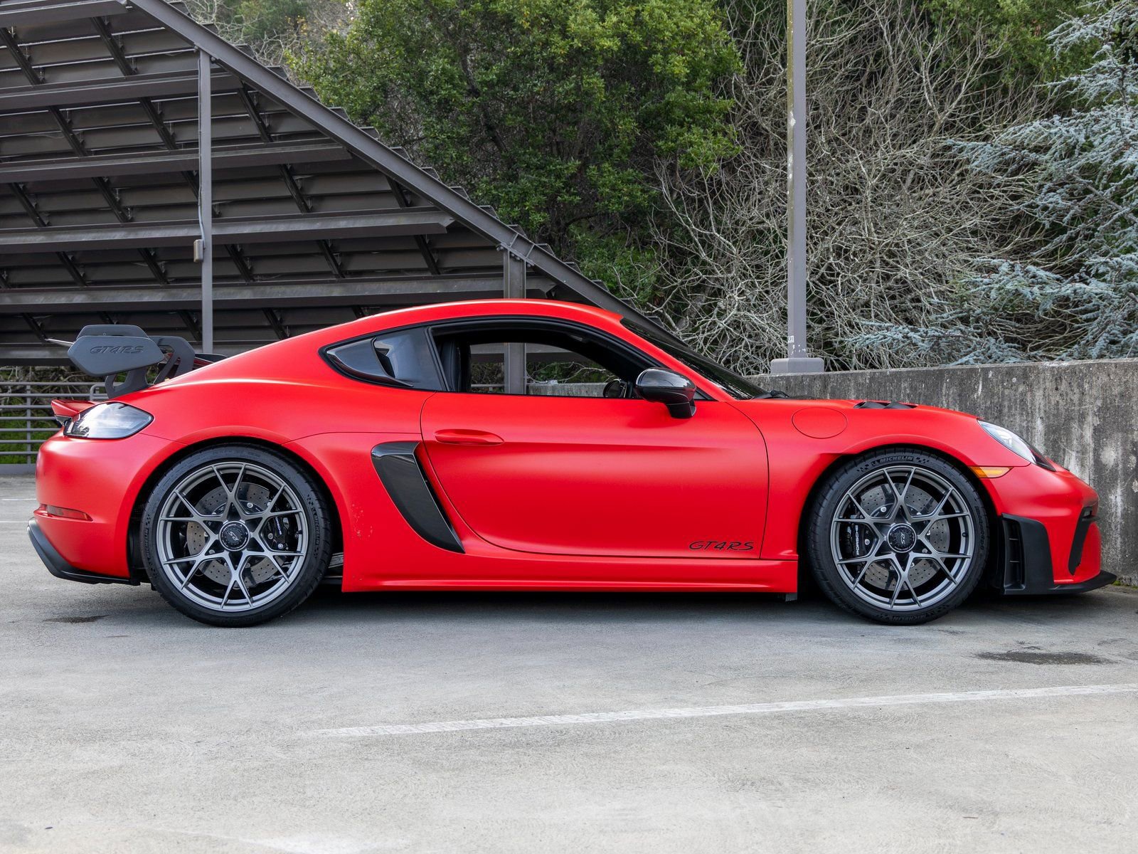 Certified 2023 Porsche 718 Cayman GT4 RS RWD image 12
